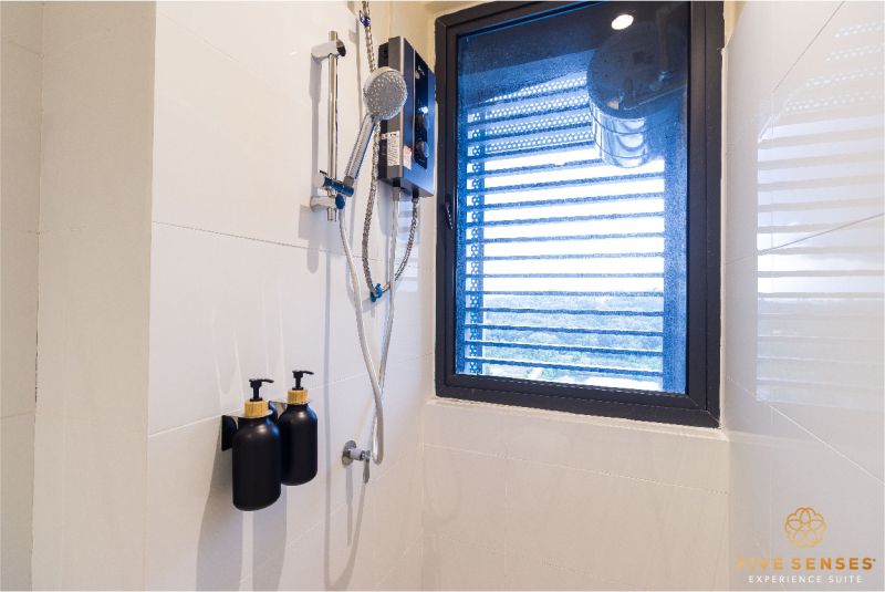 Japandi Premium Studio with Bathtub - room photo 22